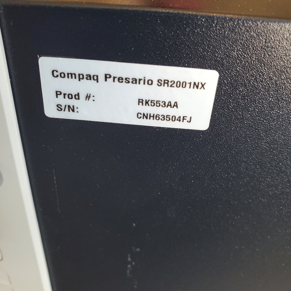 Compaq Desktop - Picture 4 of 7